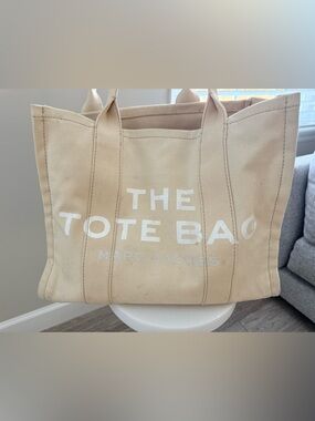 Marc Jacobs Canvas Duffel Tote Bag in Beige